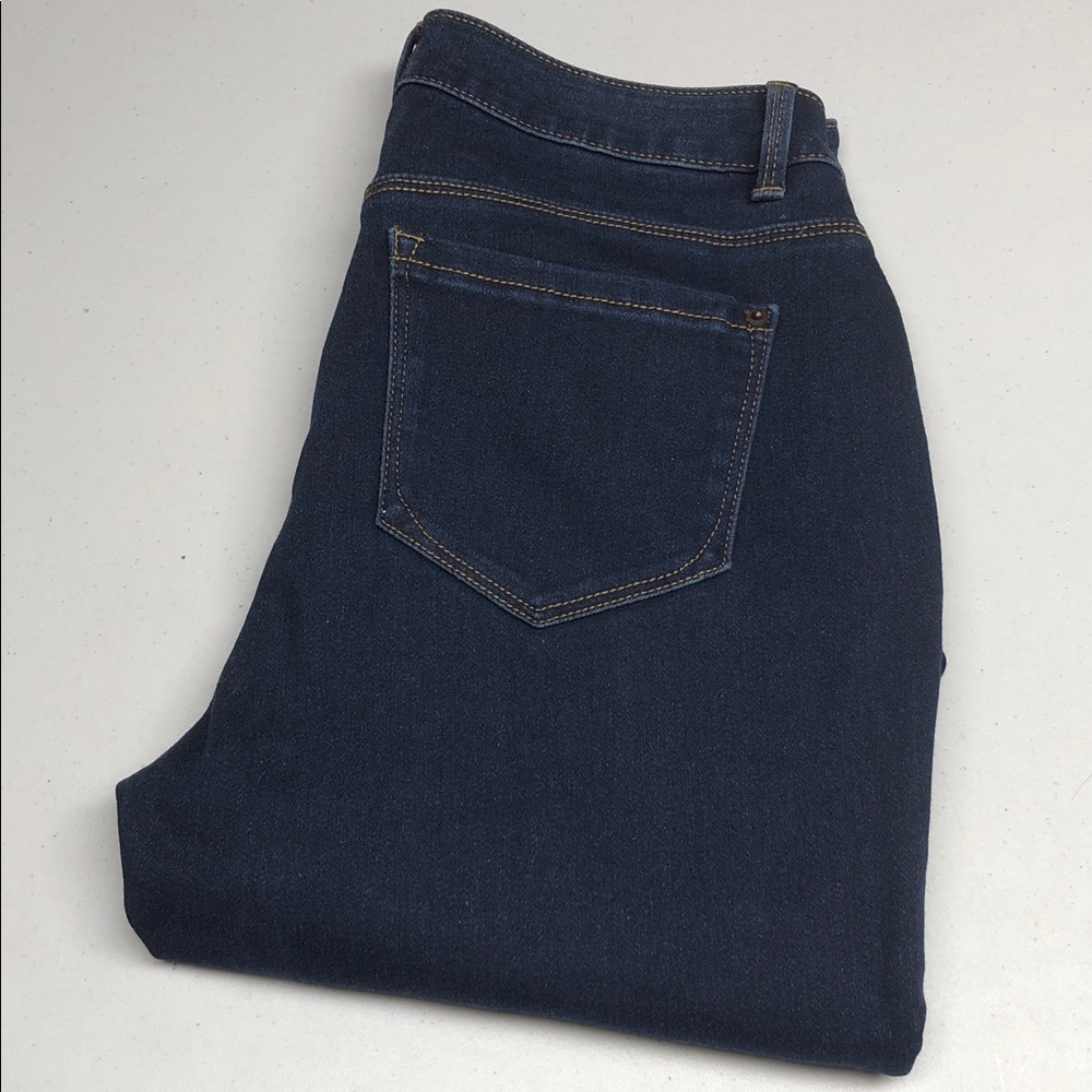 CURVE APPEAL ESSENTIAL SKINNY JEANS 6/28x28 ⭐️